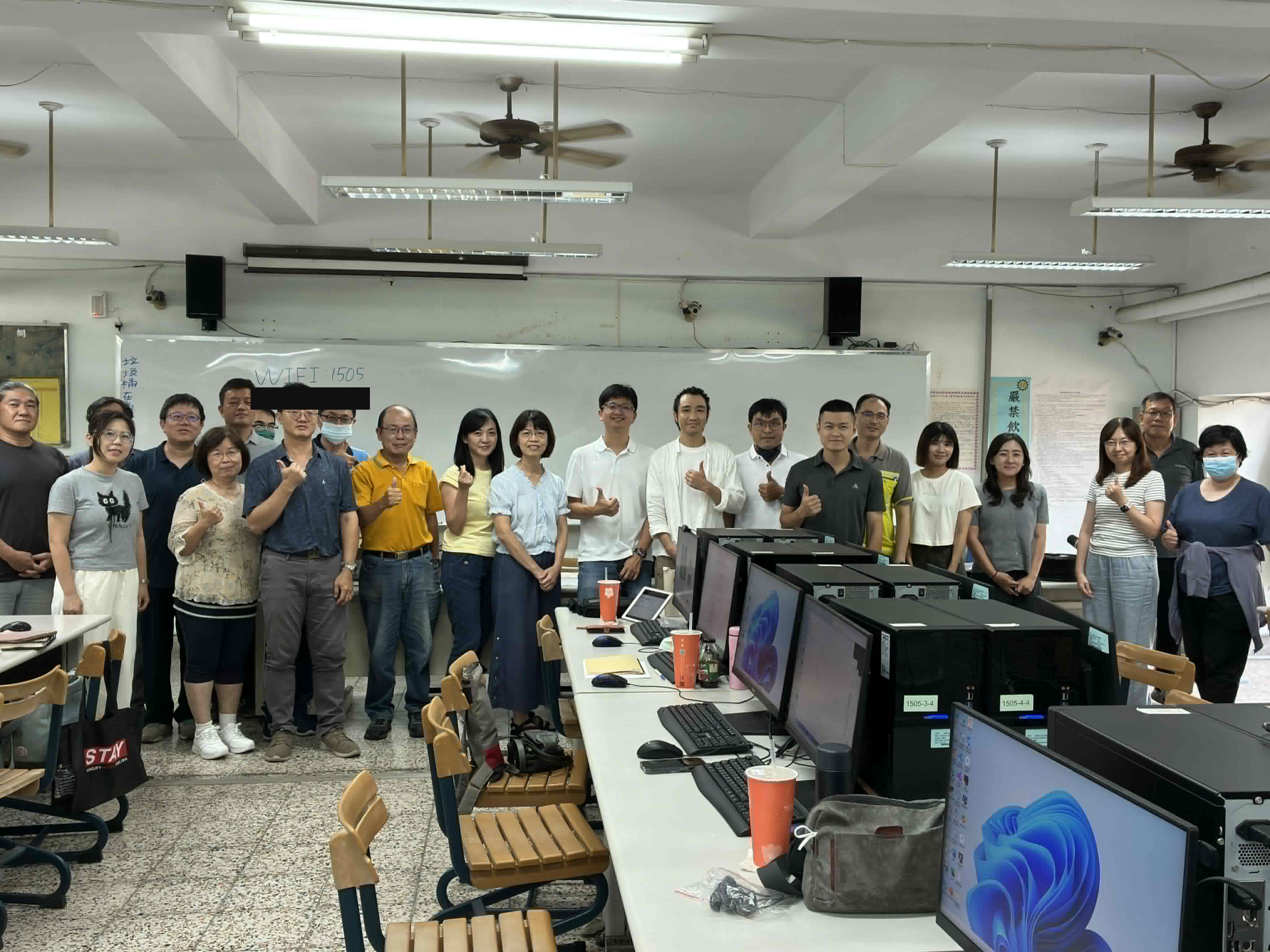 兩天工作坊結束後,和中正高工的老師們合照